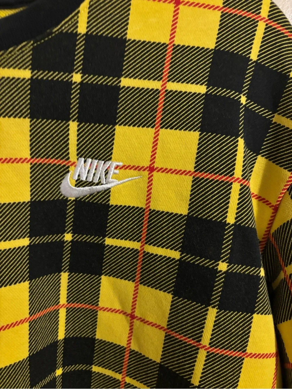 Nike Yellow Black Plaid Crewneck Sweatshirt Medium